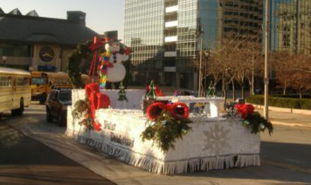 Santa.jpg (121,719 bytes)